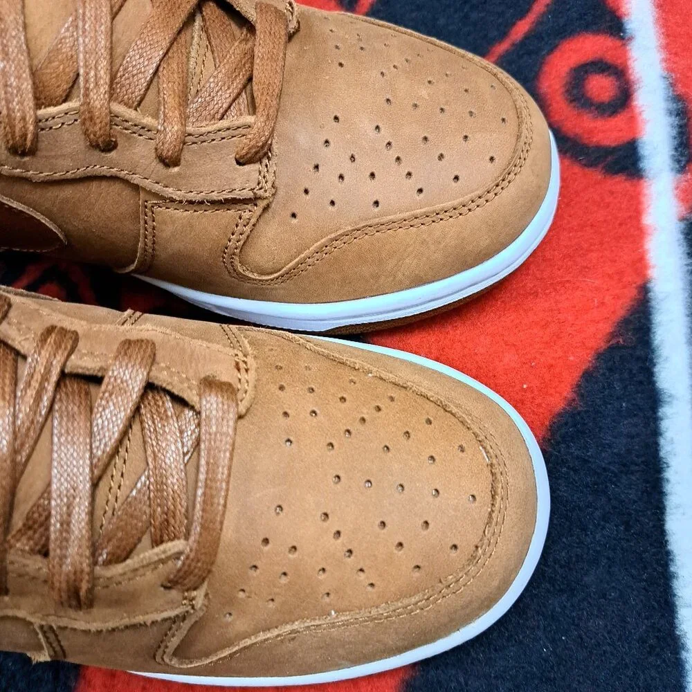 %Size 7 1/2 Women's Nike Dunk High Premium Pecan Brown White DX2044-200 A 14 - Picture 9 of 12